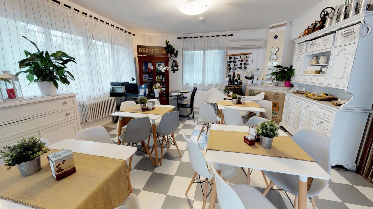 Residence Colibri Family & Bike Loano Exterior foto
